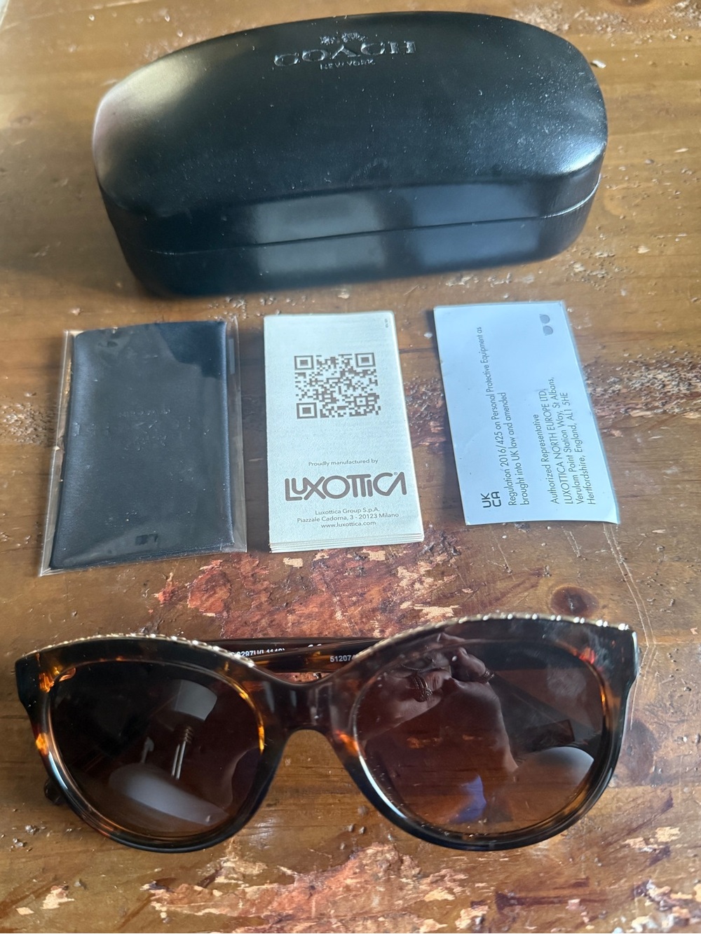 Coach Dark tortoise Cat Eye Sunglasses  With  Chain Detail On Brow  HC8204 L1631
